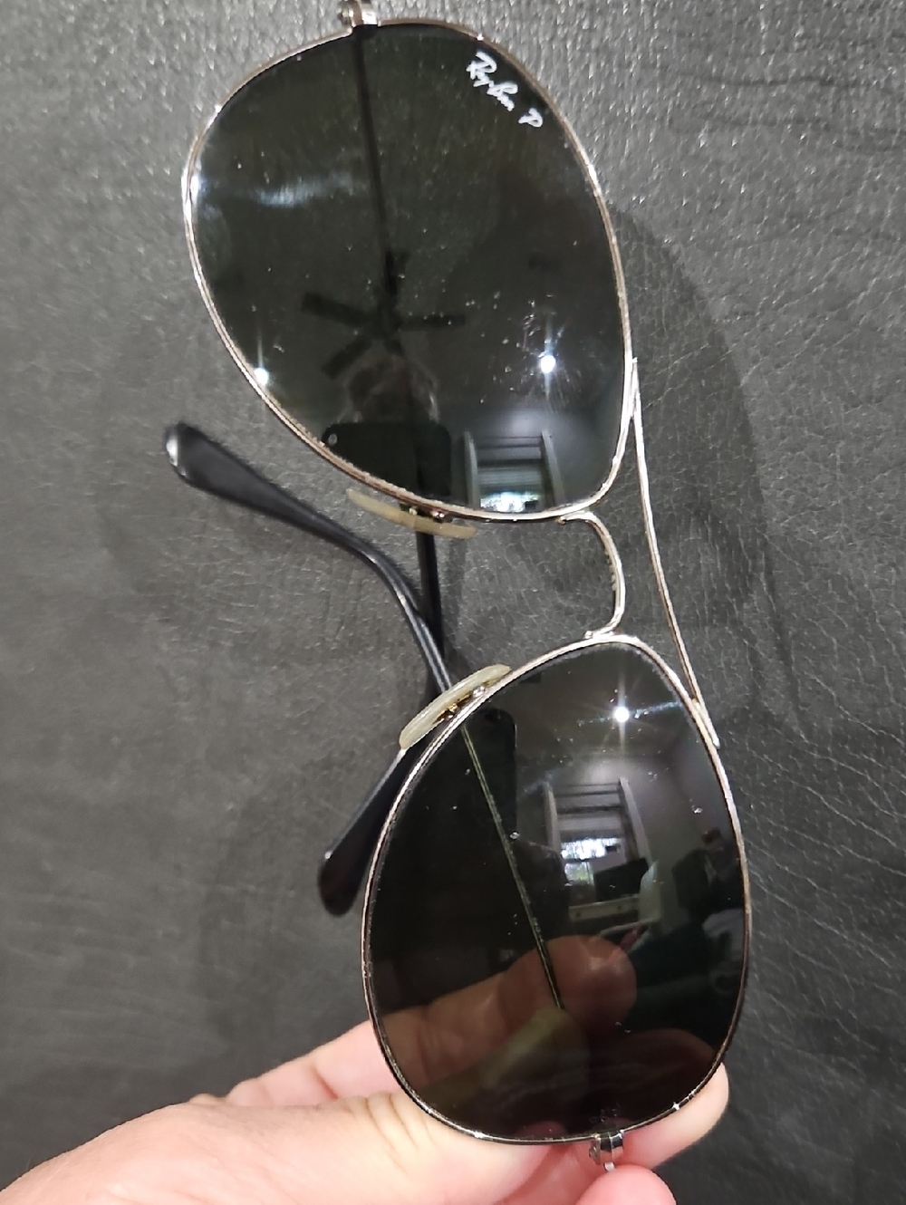 Ray-Ban Polarized Aviator Cockpit Sunglasses in Black and Silver Gradient - Picture 4 of 6